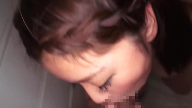 Hardcore vixen enjoys having a deep fuck 2