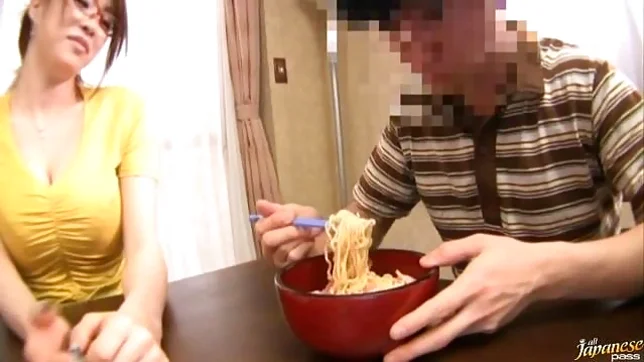 Seria Moroboshi Asian doll is showing off her big balloons 5