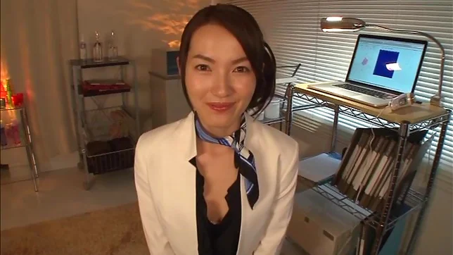 Mirei Nakagawa strokes as she kiss her dude 3