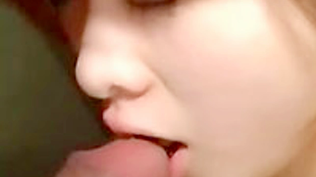 Asian amateur chcik gets her mouth  with jizz